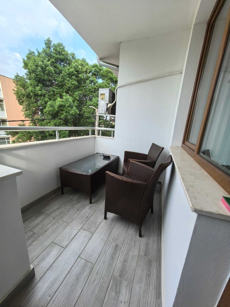 Дава се под наем Тристаен апартамент в Казанлък - 90 кв.м за 336.6 € - Снимка #1