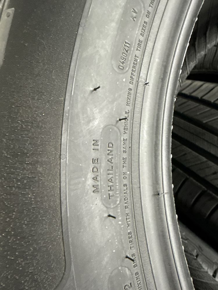 MICHELIN 245/60/18