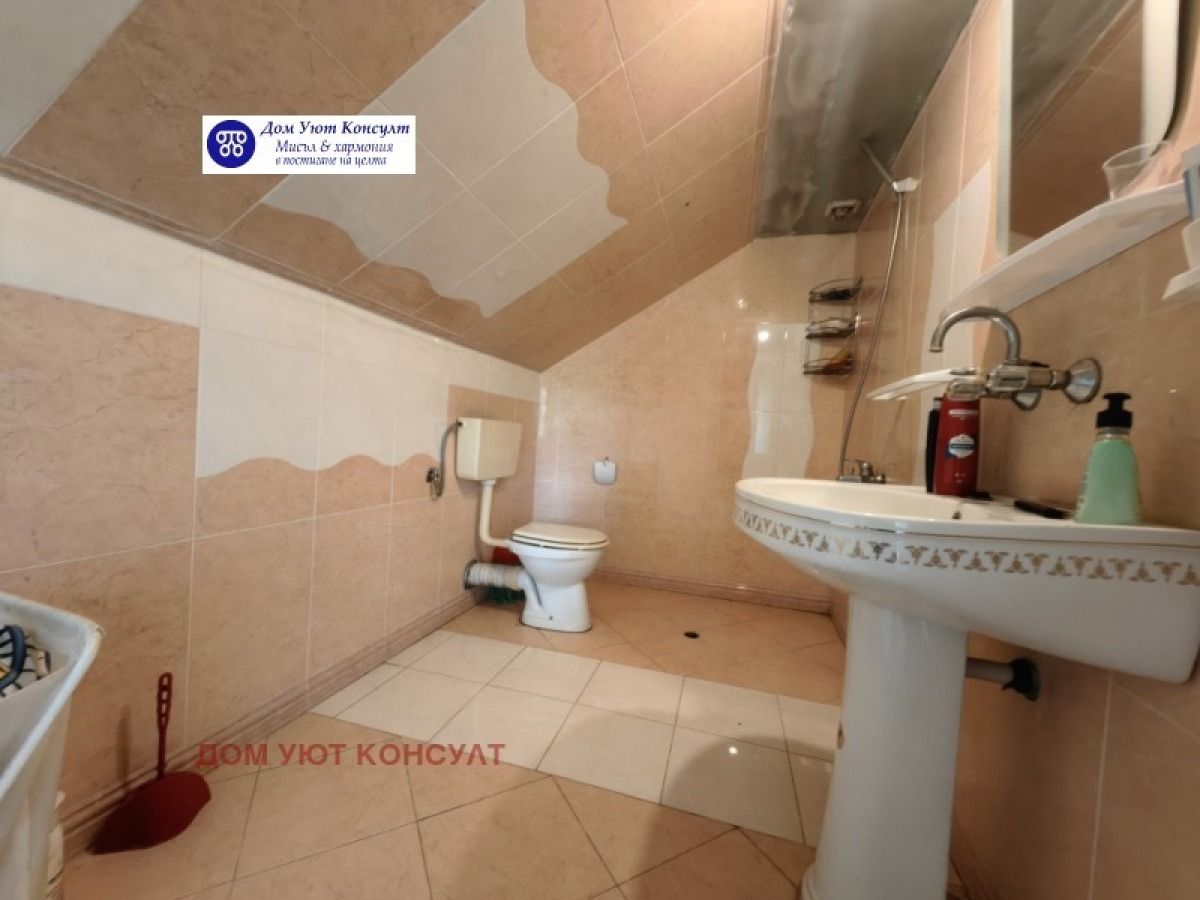 Продава се Къща в с. Ярлово, Област София-област - 118 кв.м за 2009 €/кв.м - Снимка #11