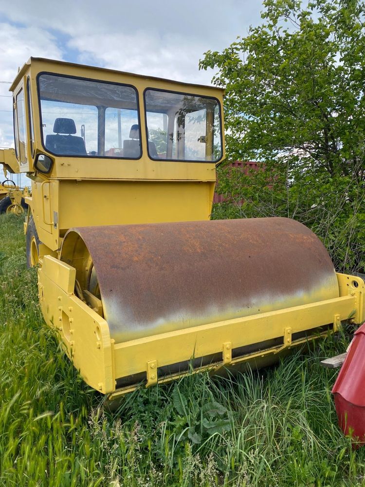 Buldozer FIAT ALLIS, Macara TELEMAC HT, Vola HANOMAG, Vibrocompactor