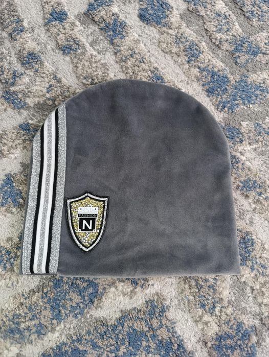 Продам наборы,шапки