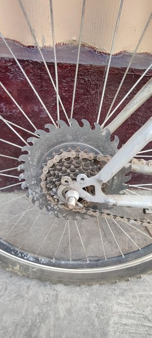 Velosiped 26  srochno sotiladi