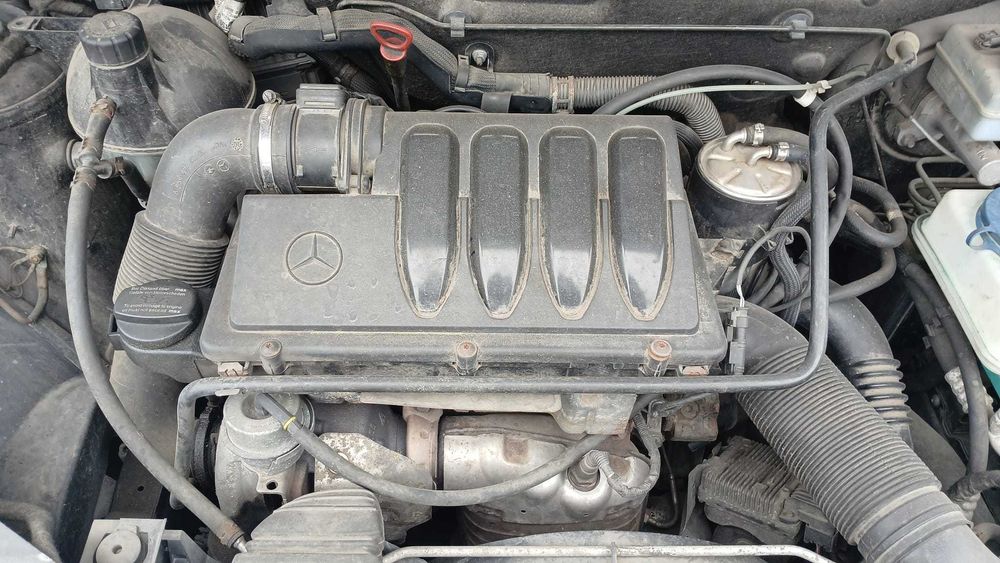 Dezmembrez Mercedes B-KLASS W245 2.0 CDI Din 2006-640.941