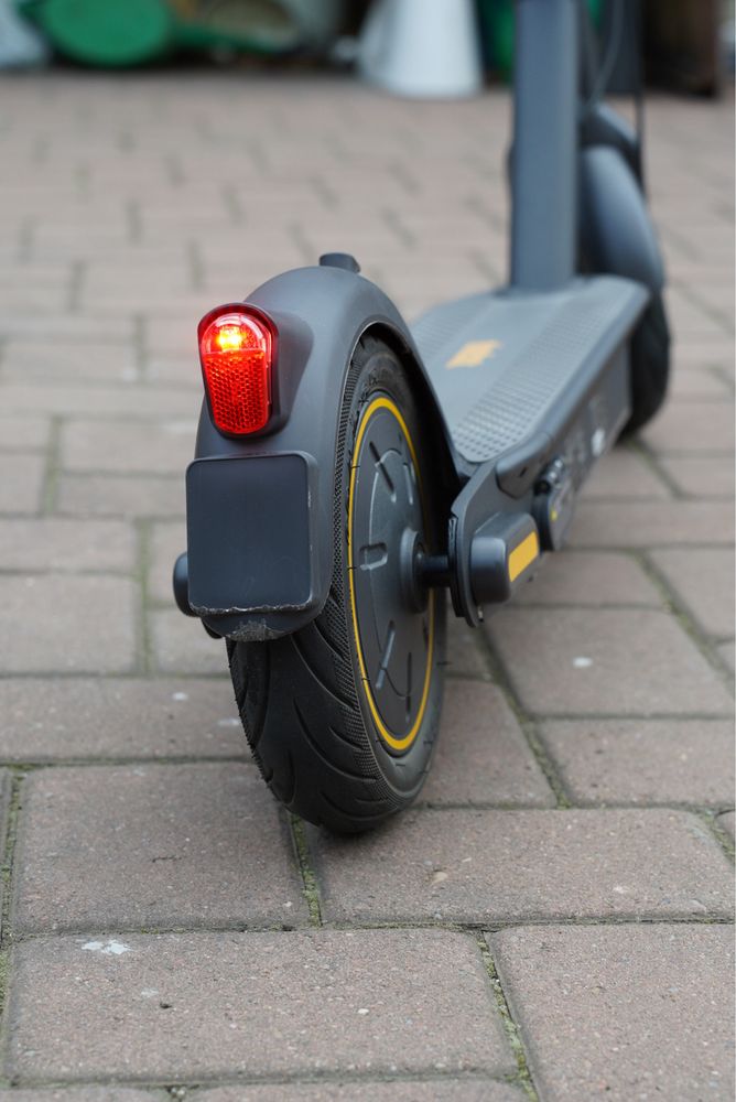 Trotineta electrica Segway Ninebot Max G30