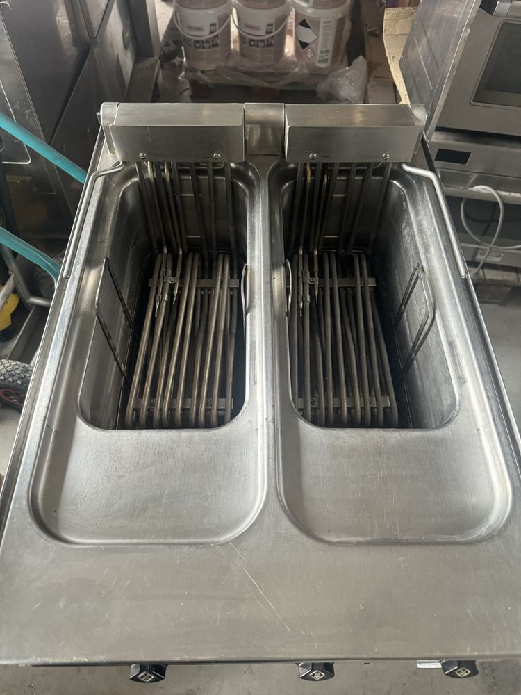 Немски фритюрник MKN 2х10 л  20 kw