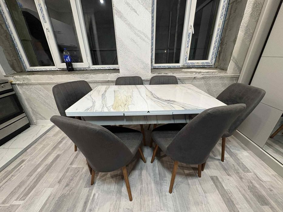 Vând masa extensibila