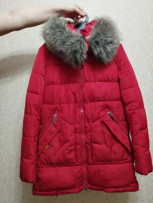 Продам пуховик..