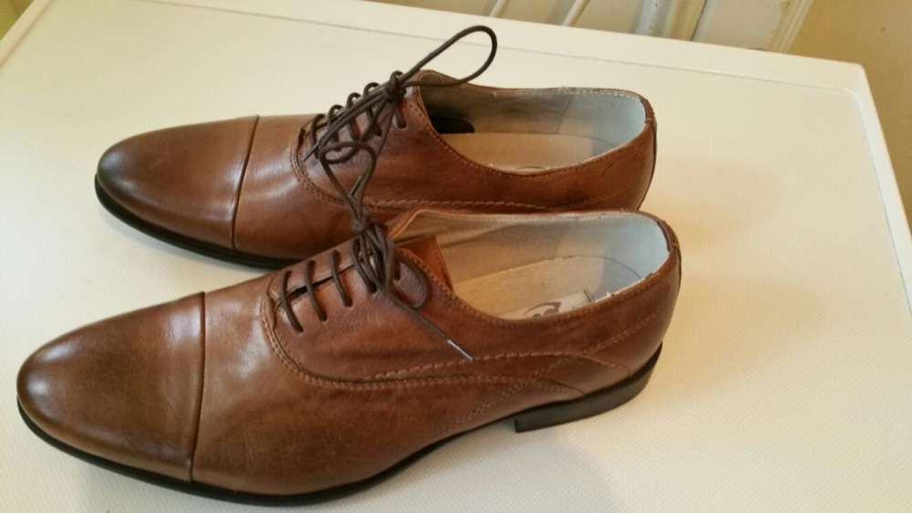 Pantofi Batta noi marimea 42