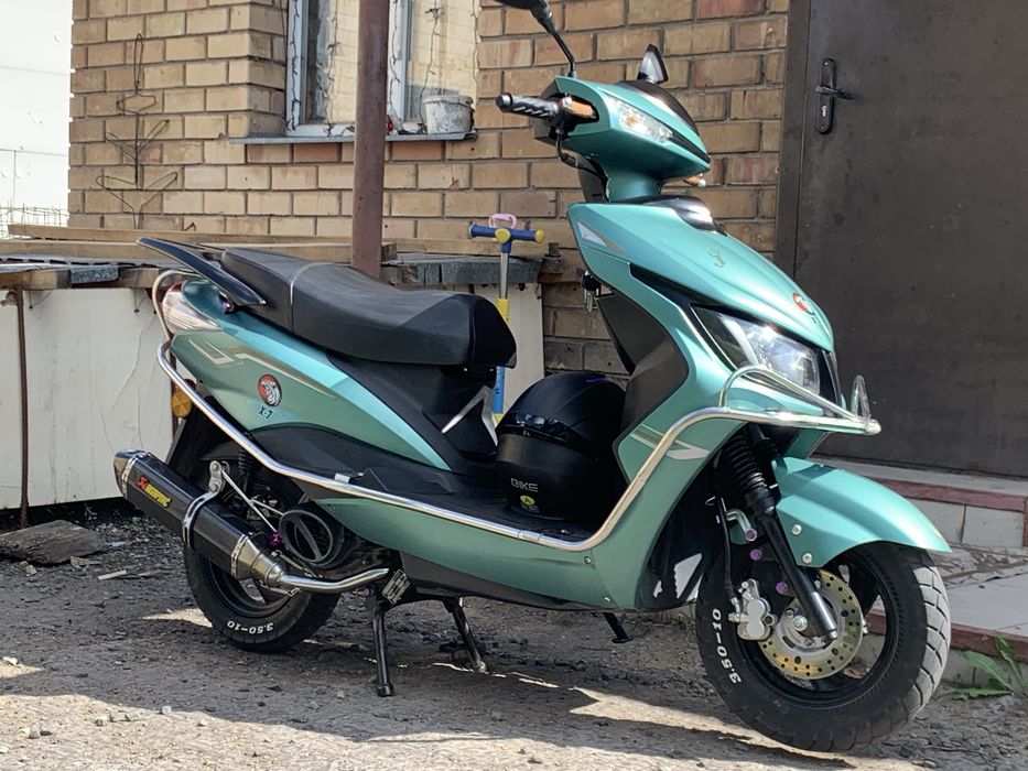 Скутер М8 GY-6 125