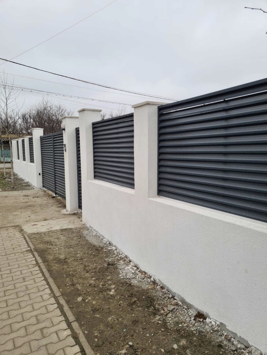 Vand garduri si porti
