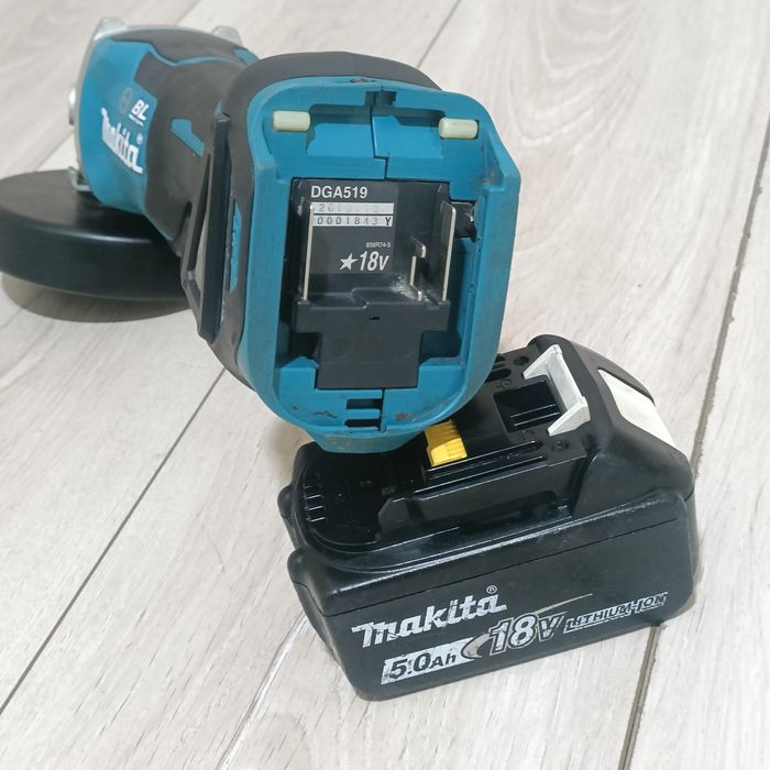 Flex brushless cu variator de turatie Makita DGA519 cu prindere XLOCK