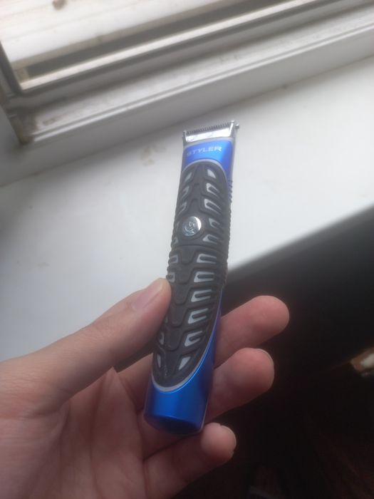 Продам триммер Gillette