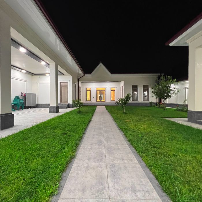 7 сотокли катта ховли сотилади! Сергили тумани, KIA автосалон