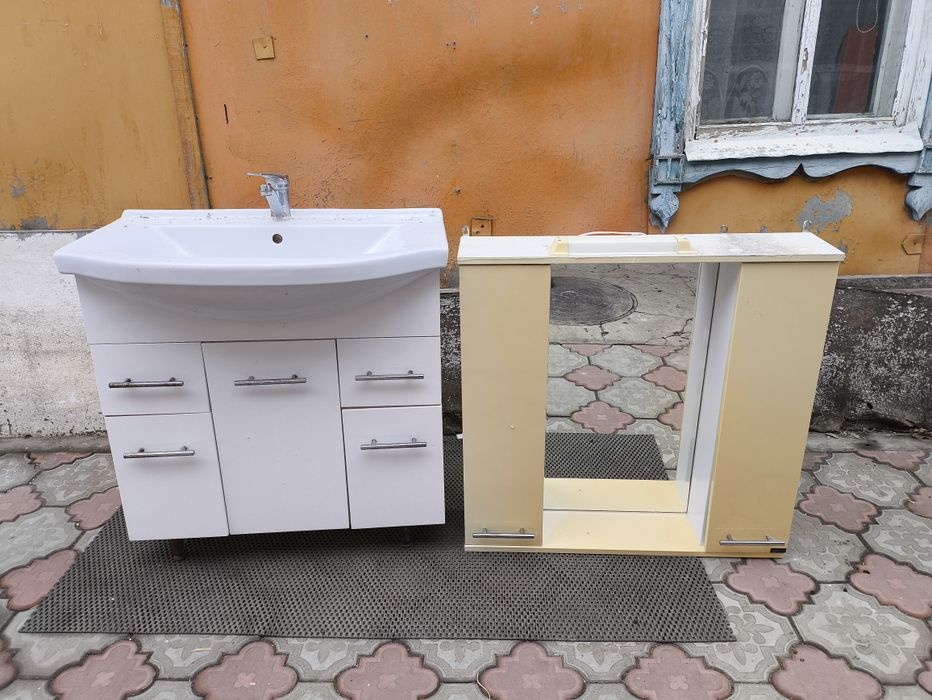 Продам раковину+зеркало-шкафчик