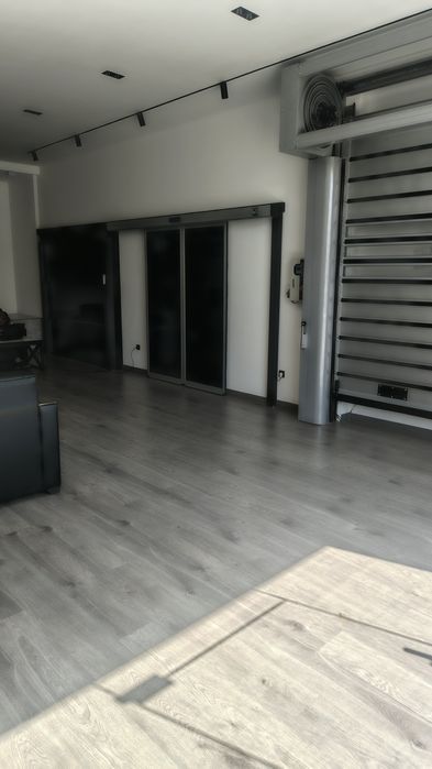 Akfa Рольставни ворота Секционные ворота avtomatik showroom
