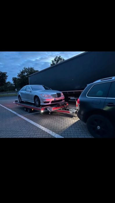 Tractari auto Bacau non-stop transport platforma auto