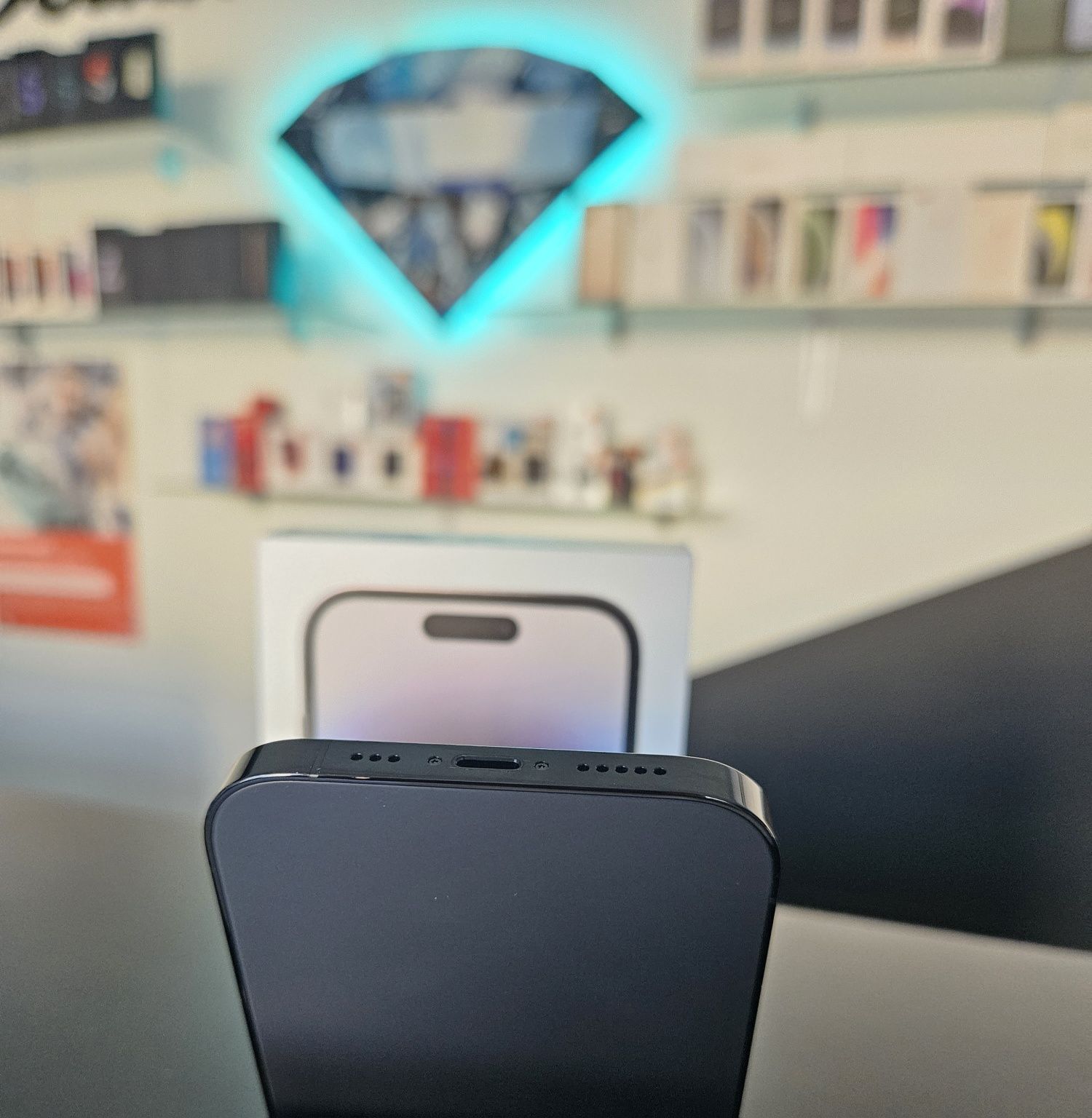 Iphone 14 Pro Max / Black / 128 GB / DeluxGSM