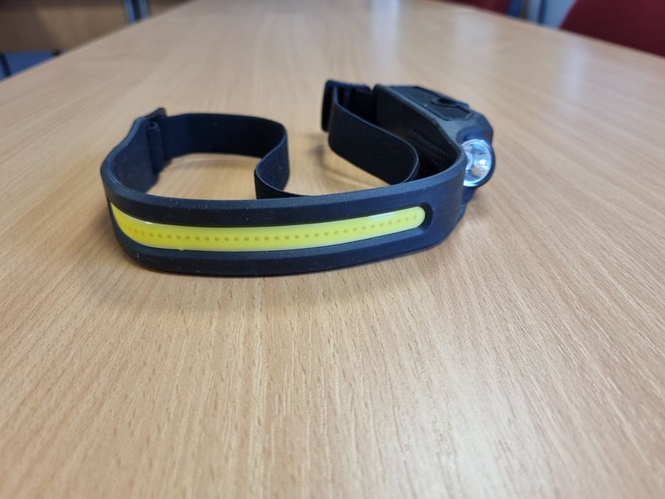 Lampa led cu acumulator