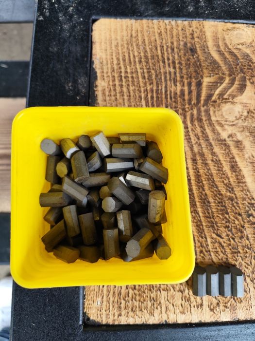 Pastile Vidia și bare alama