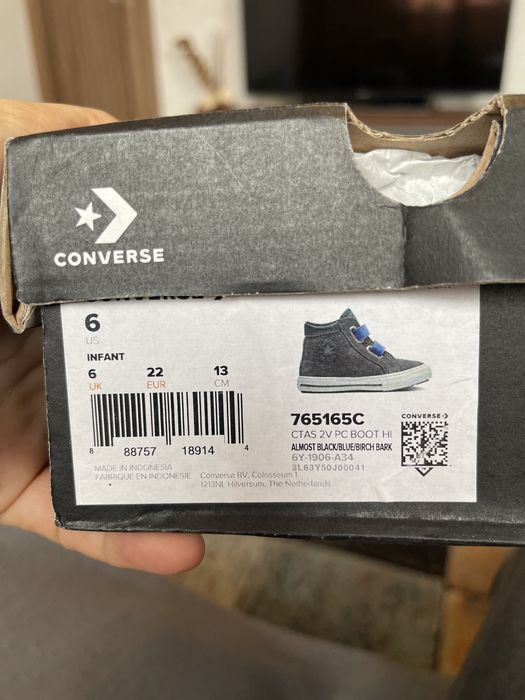Зара 28 номер,кецове Converse 22 номер,Nike Court 22 р-р