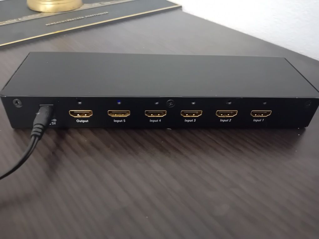 HDMI Switch 6 in 1 out Clicktronic