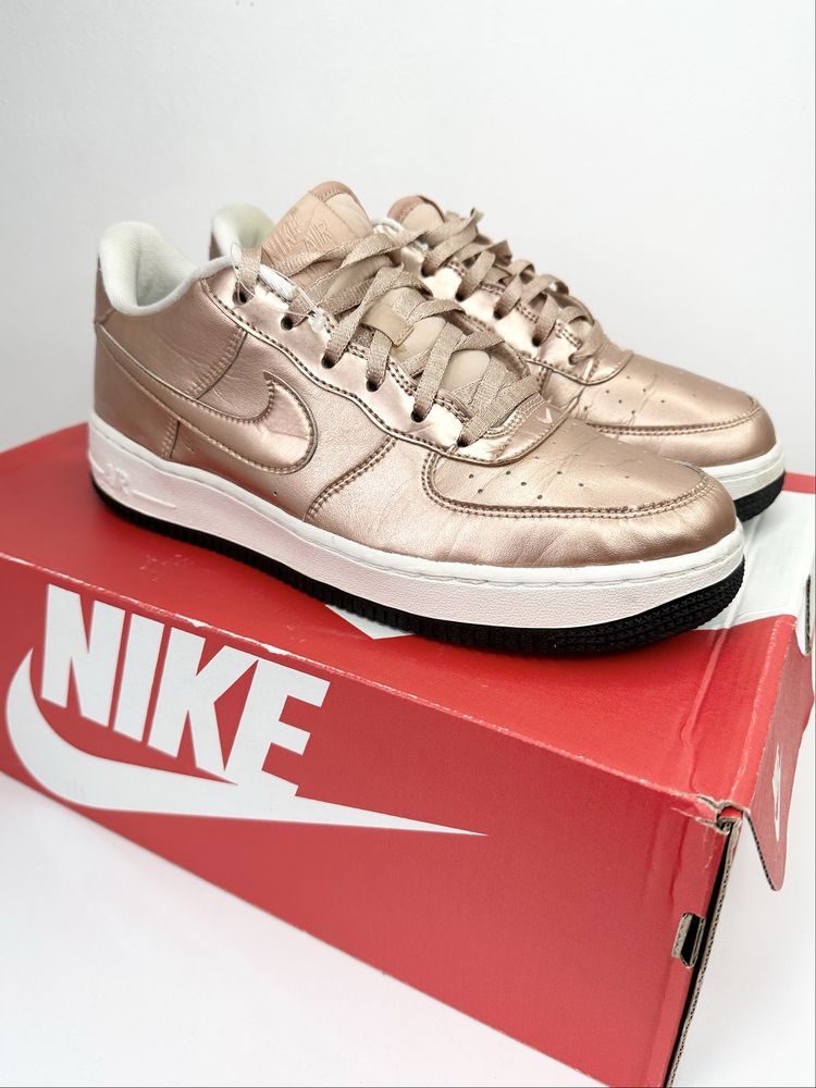 Nike Air Force 1 Rose gold(40 )25см. Маратонки