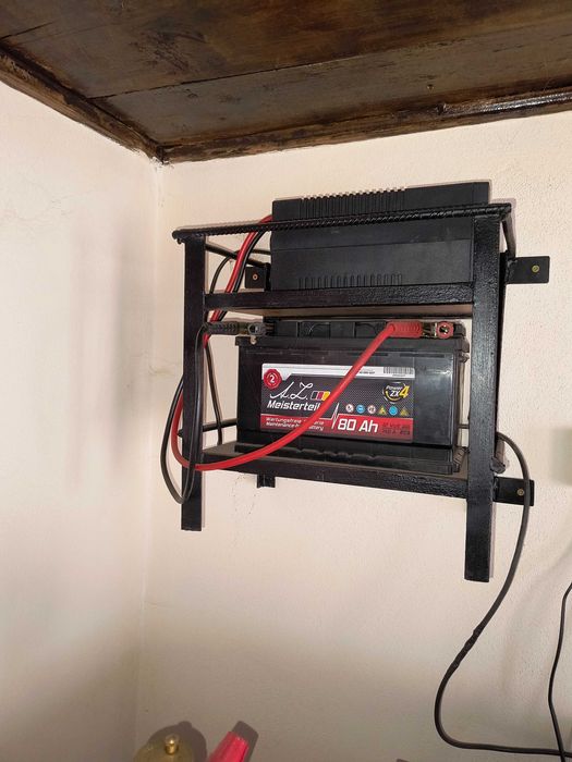 Ups cu tot cu baterie