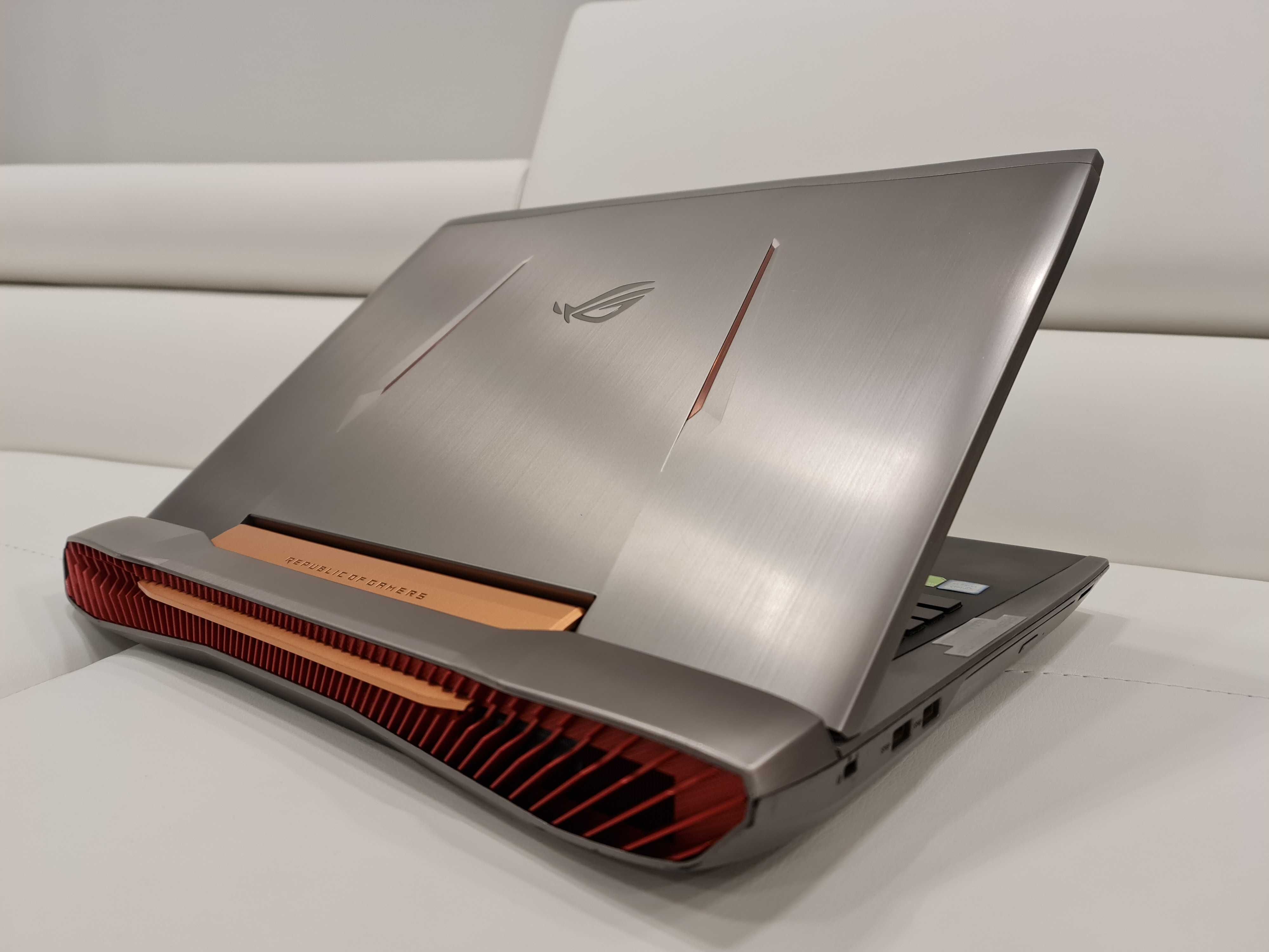 laptop gaming Asus Rog ,intel core i7,video 8 gb GTX, ram 16 gb, 17,3"