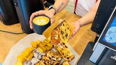 Vand cafenea , zona Unirii Timisoara, chiria platita pana in mai 2026