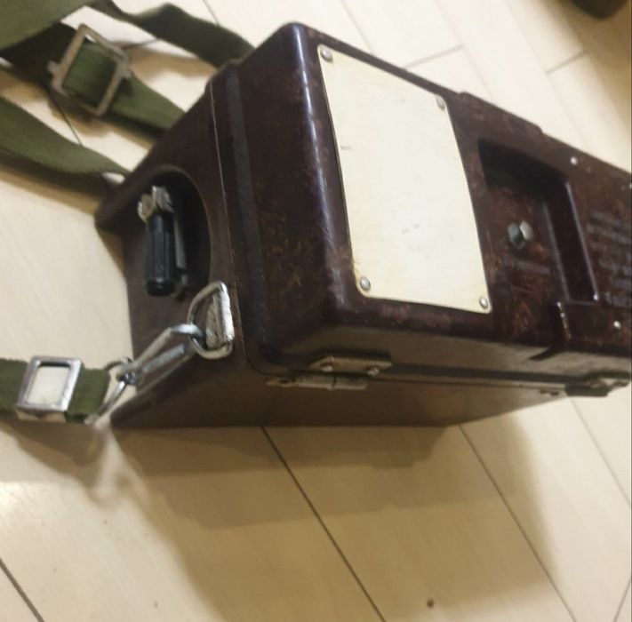 Telefon militar armata romana F 1603 
Cel din poze 
L