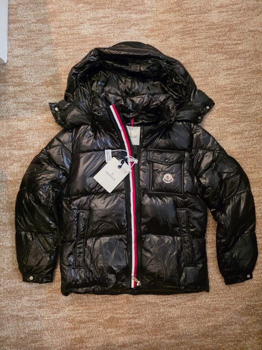 geaca negru/rosu maya