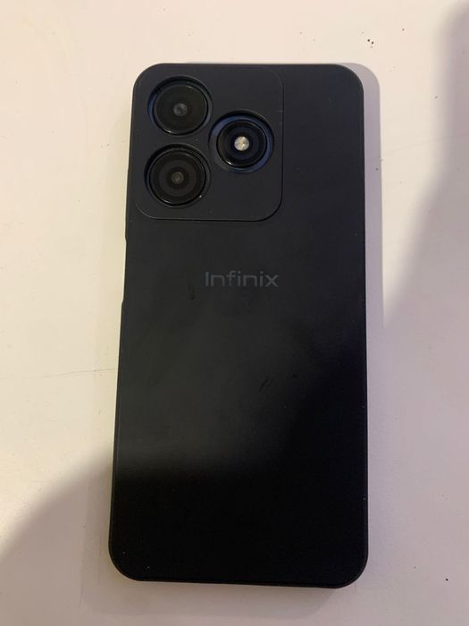 TECNO SPARK 10C в хорошем состоянии