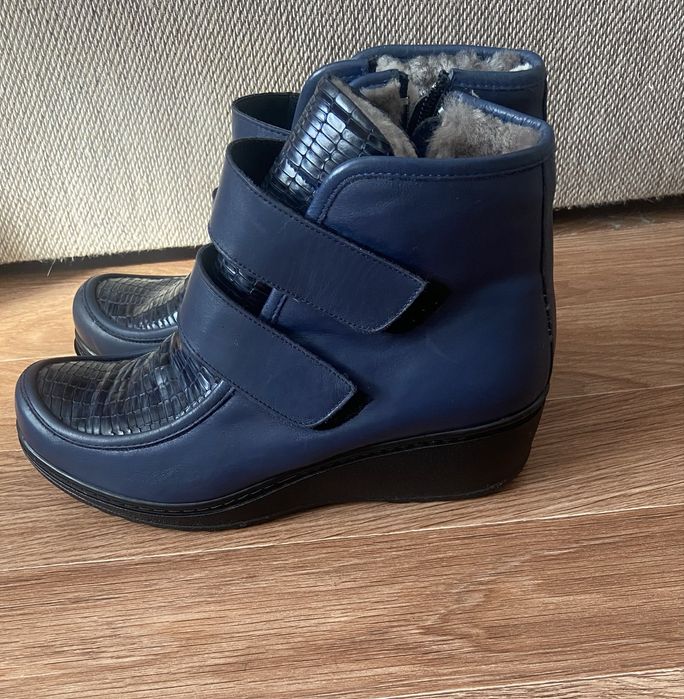 Продам женскую обувь ,в отличном состоянии,демисизонную