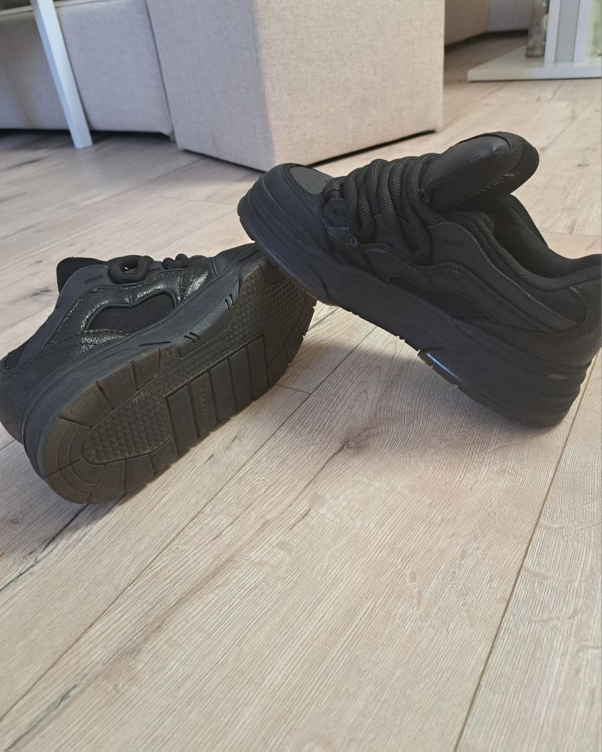 Adidasi bershka chunky negri