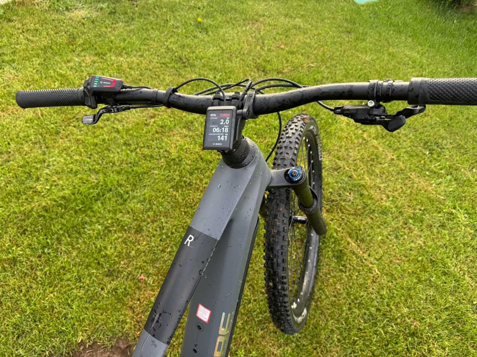 Продавам електрически планински велосипед Cube Stereo Hybrid 140