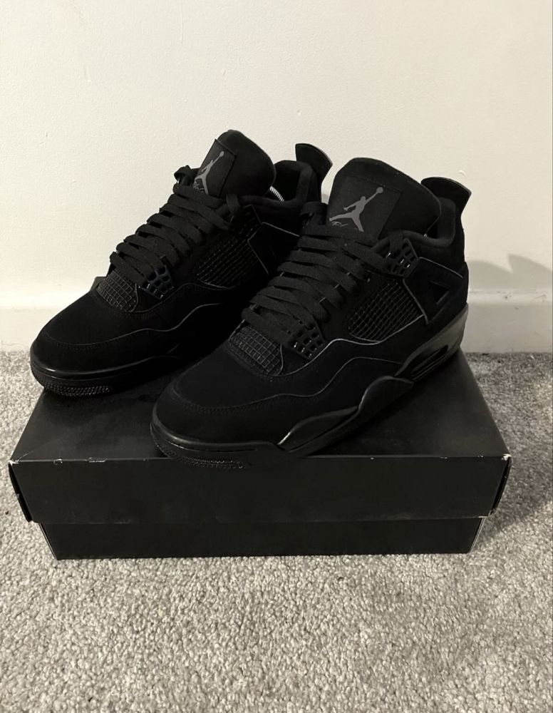 Jordan 4 Black Cat size 42/43