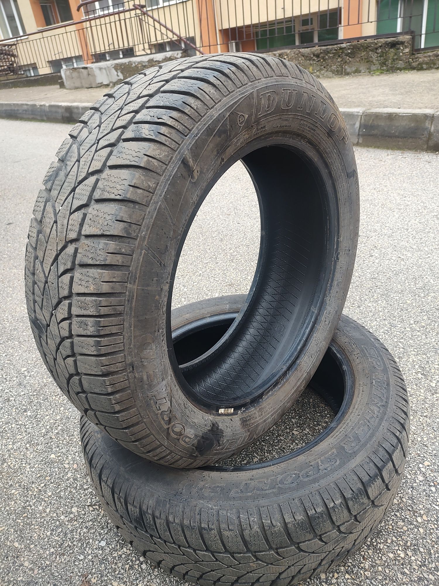 Dunlop 215/60/17C - DOT 3821