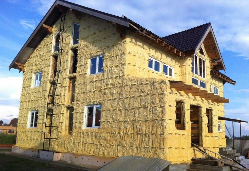 Утепление мансарды и загородных домов
