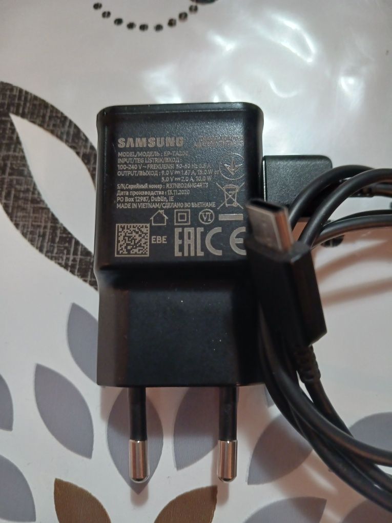 Зарядно Samsung  Adaptive Fast Charge Type C 15 лв  Броя Остана само 1