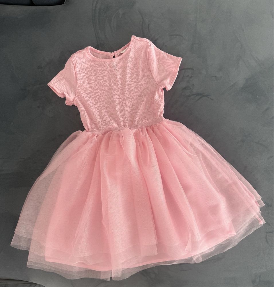 Lot hainute 122/128 H&M, impecabile
