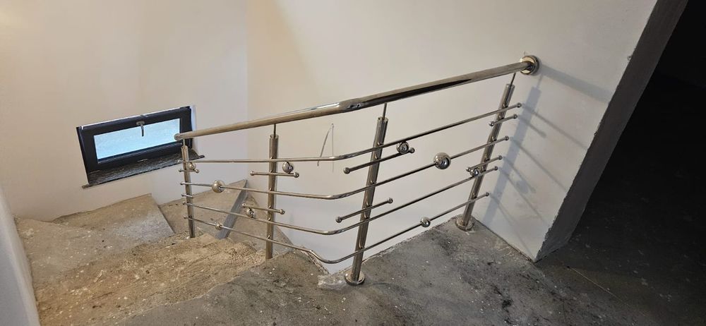 Balustrada din inox si lemn