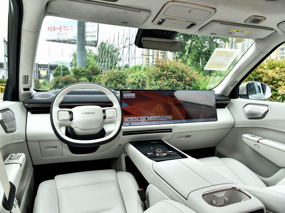 Lynk&Co 900 2.0T Ultra по низким ценам предзаказ