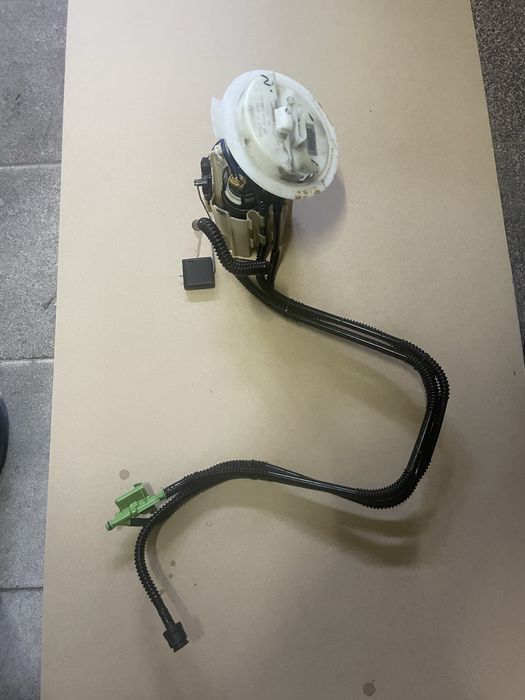 Горивна помпа mercedes-benz cls w219