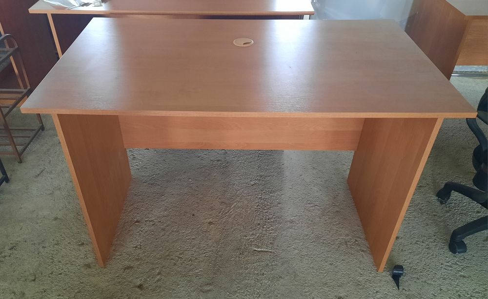 Продам офисные столы