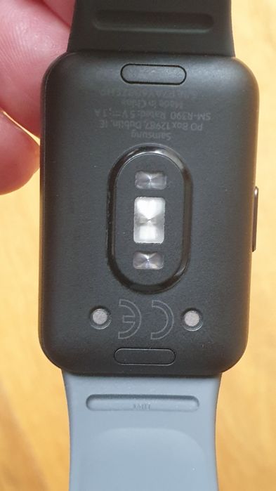 Vând brățară SAMSUNG Fit3