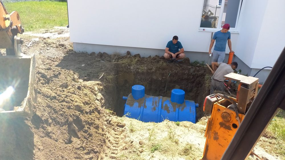 Închirieri buldoexcavator