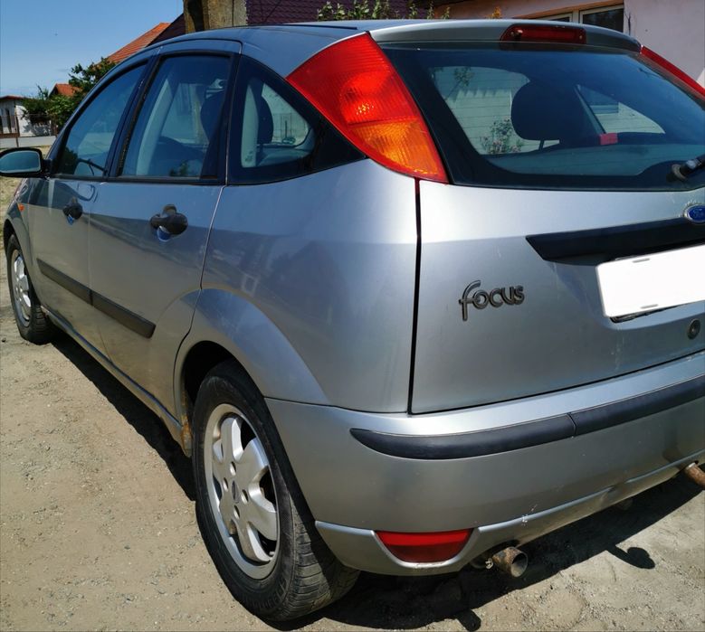 Ford Focus 1.6 benzina