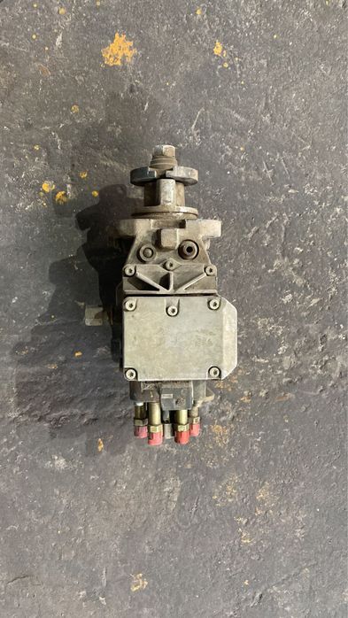 Pompa injectie utilaj buldoexcavator Perkins CAT Class SISU AGCO FENDT