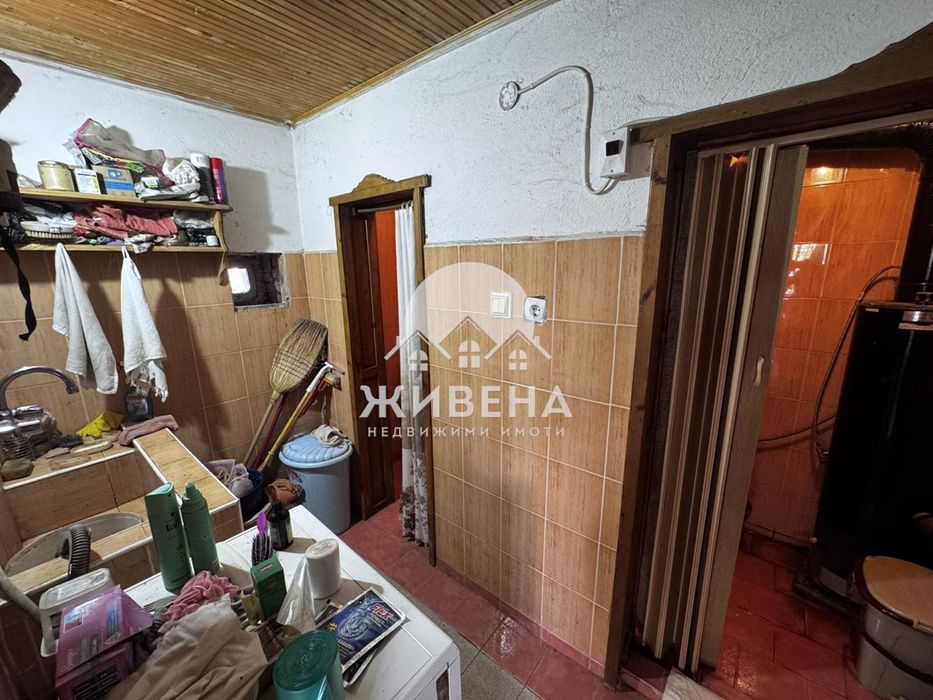 Продава къща в с.Дъбравино