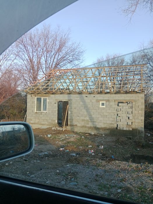 Продам дом в перспективном районе, дострои живи и радуйся,.